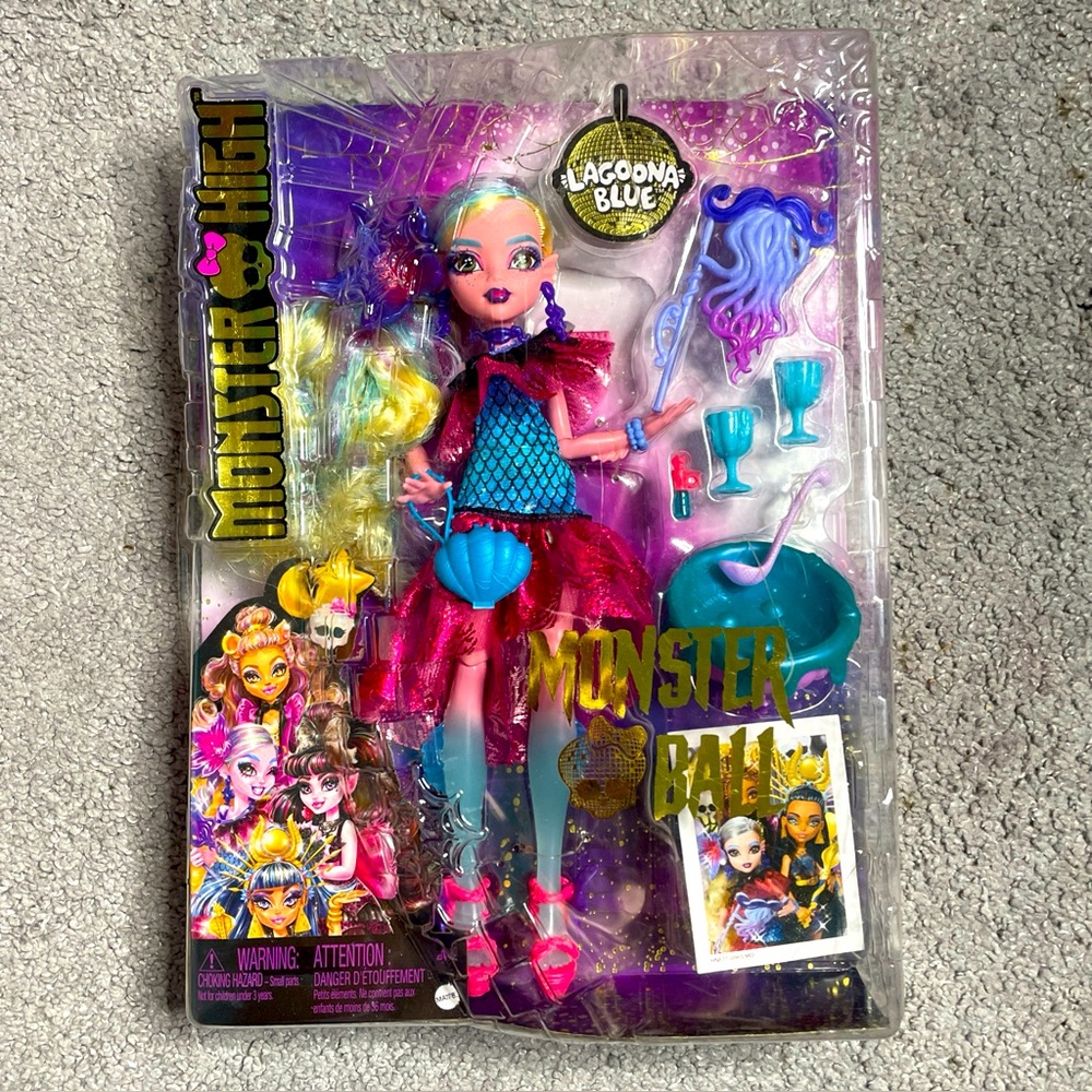 Monster High - Monster Ball Party - Lagoona Blue Fashion Doll New In Box